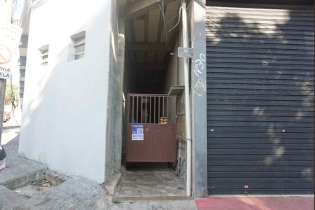 Fachada de casa para alugar com 2 quartos, 30m² em Jardim Graziela, Barueri