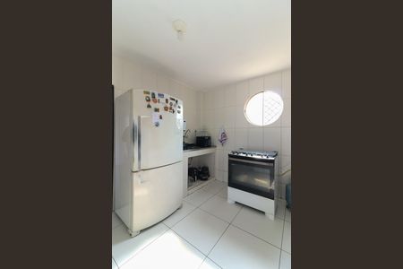 Cozinha e Área de Serviço de casa para alugar com 2 quartos, 130m² em Vila Valqueire, Rio de Janeiro