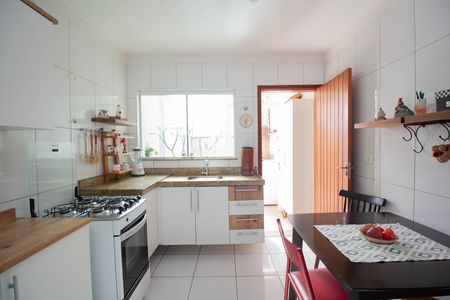 Cozinha de casa para alugar com 2 quartos, 75m² em Jardim Felicidade (zona Norte), São Paulo
