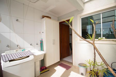 Área de Serviço de casa para alugar com 2 quartos, 75m² em Jardim Felicidade (zona Norte), São Paulo