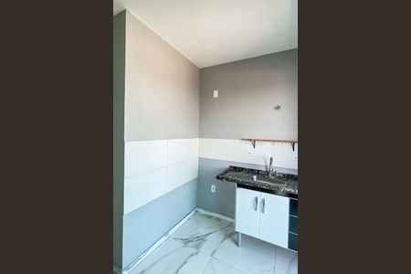 Sala /cozinha de apartamento para alugar com 2 quartos, 45m² em Jardim Maringa, São Paulo
