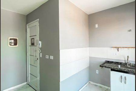 Sala /cozinha de apartamento para alugar com 2 quartos, 45m² em Jardim Maringa, São Paulo