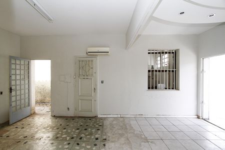 Sala de casa para alugar com 7 quartos, 120m² em Nova Suíça, Belo Horizonte