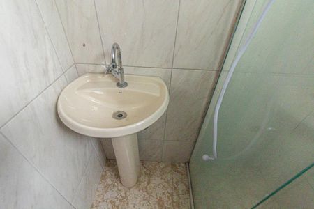 Casa para alugar com 161m², 3 quartos e 3 vagas Casa para alugar com 161m², 3 quartos e 3 vagasBanheiro Social 2