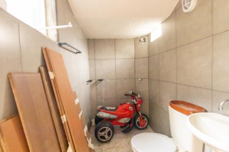 Casa para alugar com 161m², 3 quartos e 3 vagas Casa para alugar com 161m², 3 quartos e 3 vagasBanheiro de Serviço