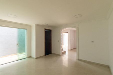 Casa para alugar com 161m², 3 quartos e 3 vagas Casa para alugar com 161m², 3 quartos e 3 vagasCozinha