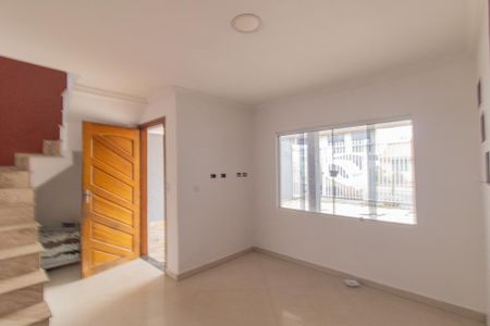 Casa para alugar com 161m², 3 quartos e 3 vagas Casa para alugar com 161m², 3 quartos e 3 vagasSala