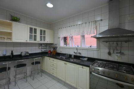 Cozinha de casa de condomínio à venda com 4 quartos, 310m² em Fazenda Morumbi, São Paulo