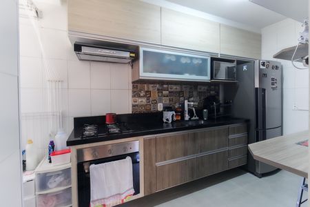 Cozinha de apartamento à venda com 2 quartos, 54m² em Parque Savoi City, São Paulo
