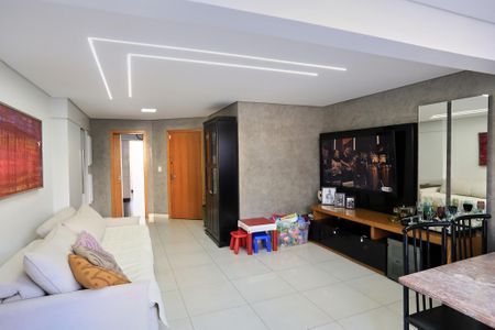 Apartamento à venda com 3 quartos, 230m² em Funcionários, Belo Horizonte