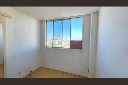 Quarto 1 de apartamento para alugar com 2 quartos, 65m² em Centro, Nilópolis