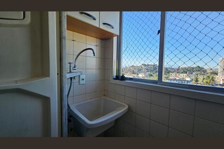 Área de Serviço de apartamento para alugar com 2 quartos, 65m² em Centro, Nilópolis