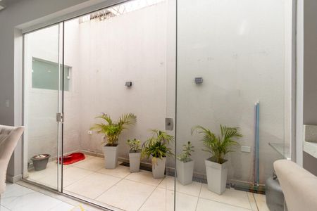 Jardim de inverno de casa à venda com 4 quartos, 125m² em Jardim Sonia Maria, São Paulo