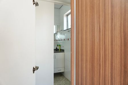 Casa para alugar com 240m², 5 quartos e 3 vagasBanheiro da Suíte 1