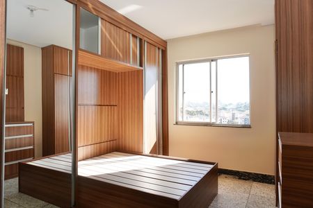 Casa para alugar com 240m², 5 quartos e 3 vagasSuíte 1