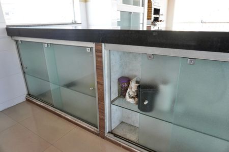 Casa para alugar com 240m², 5 quartos e 3 vagasÁrea de Serviço - Cobertura 