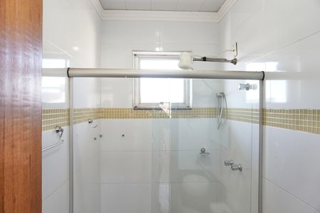 Casa para alugar com 240m², 5 quartos e 3 vagasBanheiro Social 2 - Cobertura 