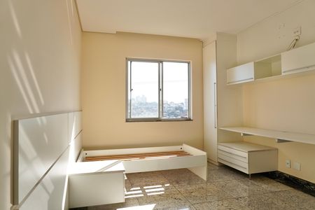 Casa para alugar com 240m², 5 quartos e 3 vagasSuíte 2