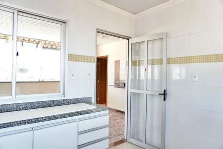 Casa para alugar com 240m², 5 quartos e 3 vagasCozinha 2 - cobertura 