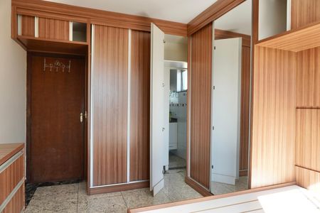 Casa para alugar com 240m², 5 quartos e 3 vagasSuíte 1