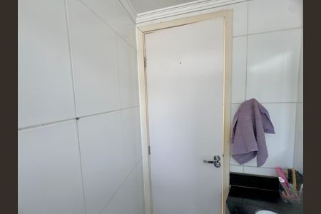 Banheiro de apartamento à venda com 2 quartos, 42m² em Vila Alzira, Guarulhos