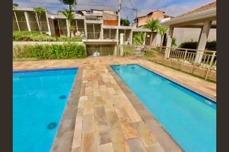 Apartamento à venda com 42m², 2 quartos e 1 vaga Apartamento à venda com 42m², 2 quartos e 1 vagaPiscina