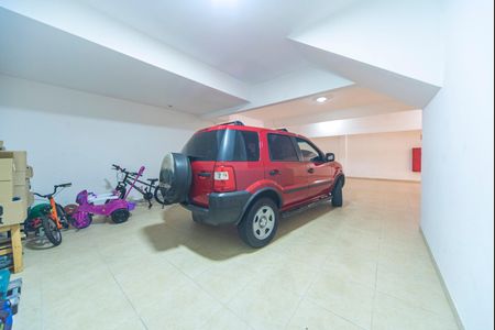 Garagem de casa de condomínio à venda com 3 quartos, 181m² em Vila Assunção, Santo André