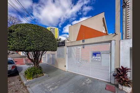 Fachada  de casa de condomínio à venda com 3 quartos, 181m² em Vila Assunção, Santo André