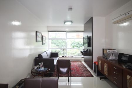 Sala de apartamento à venda com 1 quarto, 65m² em Auxiliadora, Porto Alegre