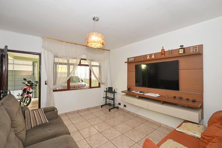 Casa à venda com 2 quartos, 360m² em Jardim Piracuama, São Paulo
