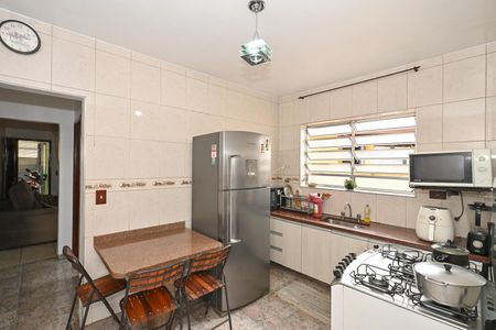 Cozinha de casa à venda com 2 quartos, 360m² em Jardim Piracuama, São Paulo