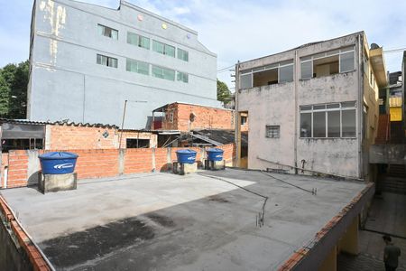 Quintal de casa à venda com 2 quartos, 360m² em Jardim Piracuama, São Paulo
