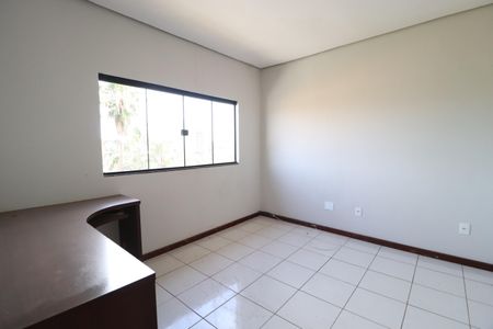 Casa para alugar com 270m², 5 quartos e 2 vagasQuarto 5
