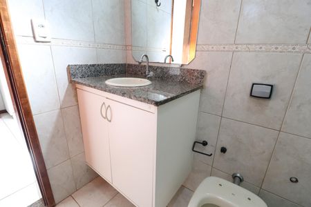 Casa para alugar com 270m², 5 quartos e 2 vagasBanheiro do Quarto 6