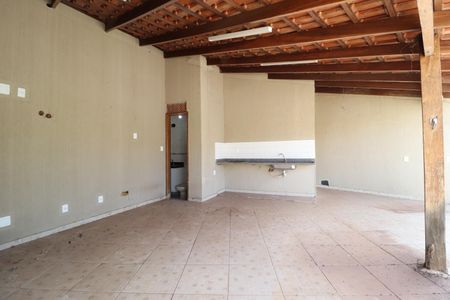 Casa para alugar com 270m², 5 quartos e 2 vagasVaranda - Terraço