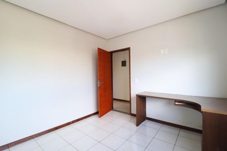 Casa para alugar com 270m², 5 quartos e 2 vagasQuarto 5