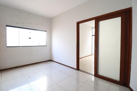 Casa para alugar com 270m², 5 quartos e 2 vagasQuarto 1