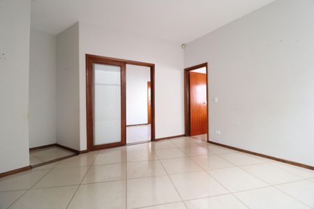 Casa para alugar com 270m², 5 quartos e 2 vagasSala 2
