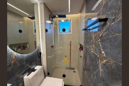 Banheiro da suíte de apartamento para alugar com 2 quartos, 65m² em Jardim Europa, Goiânia