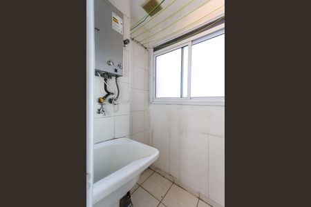 Área de Serviço de apartamento para alugar com 2 quartos, 58m² em Vila Sonia do Taboao, Taboão da Serra