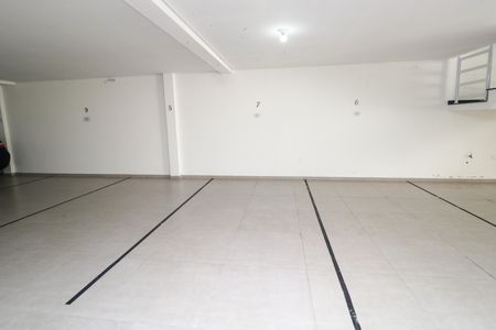 Garagem de apartamento para alugar com 2 quartos, 53m² em Jardim Ocara, Santo André