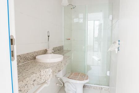 Casa para alugar com 80m², 3 quartos e sem vagaBanheiro social