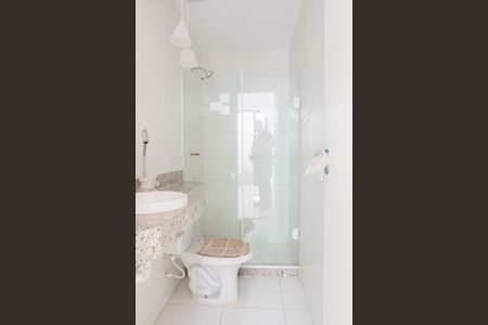 Casa para alugar com 80m², 3 quartos e sem vagaBanheiro social