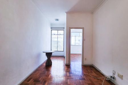 Apartamento para alugar com 75m², 2 quartos e sem vaga Apartamento para alugar com 75m², 2 quartos e sem vagaSala