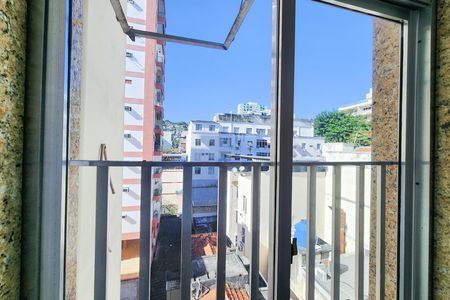 Apartamento para alugar com 75m², 2 quartos e sem vaga Apartamento para alugar com 75m², 2 quartos e sem vagaVista do Quarto 2