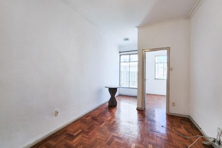 Apartamento para alugar com 75m², 2 quartos e sem vaga Apartamento para alugar com 75m², 2 quartos e sem vagaSala