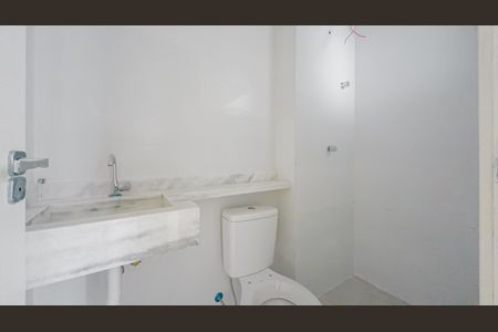 Banheiro de apartamento à venda com 2 quartos, 30m² em Cidade Antônio Estêvão de Carvalho, São Paulo