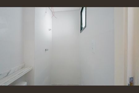 Banheiro de apartamento à venda com 2 quartos, 30m² em Cidade Antônio Estêvão de Carvalho, São Paulo