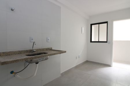 Sala / Cozinha de apartamento à venda com 2 quartos, 30m² em Cidade Antônio Estêvão de Carvalho, São Paulo