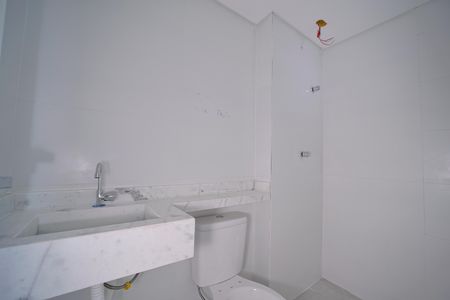 Banheiro de apartamento à venda com 2 quartos, 30m² em Cidade Antônio Estêvão de Carvalho, São Paulo